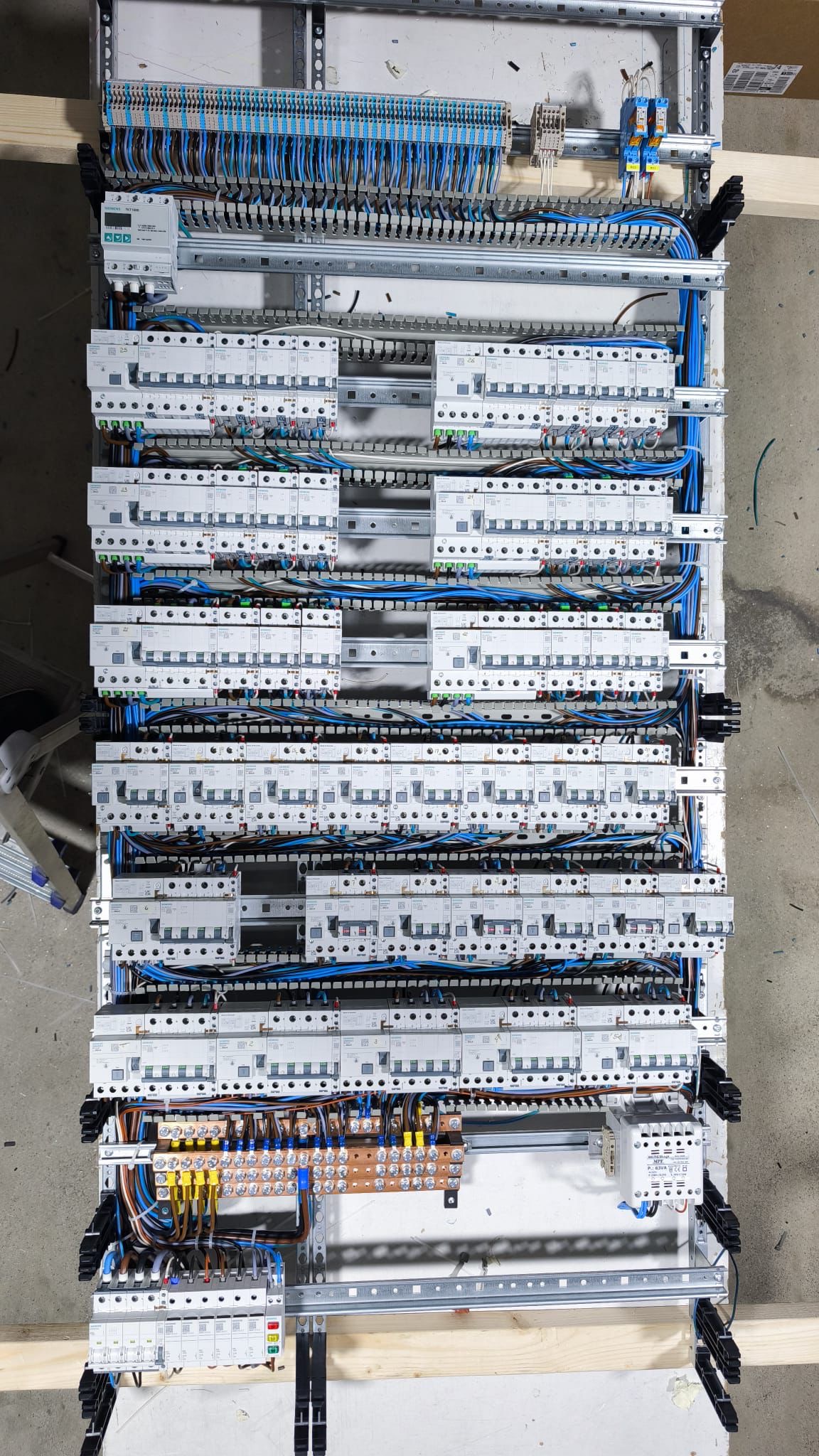 Quadro elétrico do empreendimento no Porto